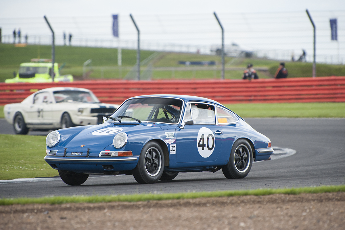 Good weekend's racing at Silverstone with GTSCC