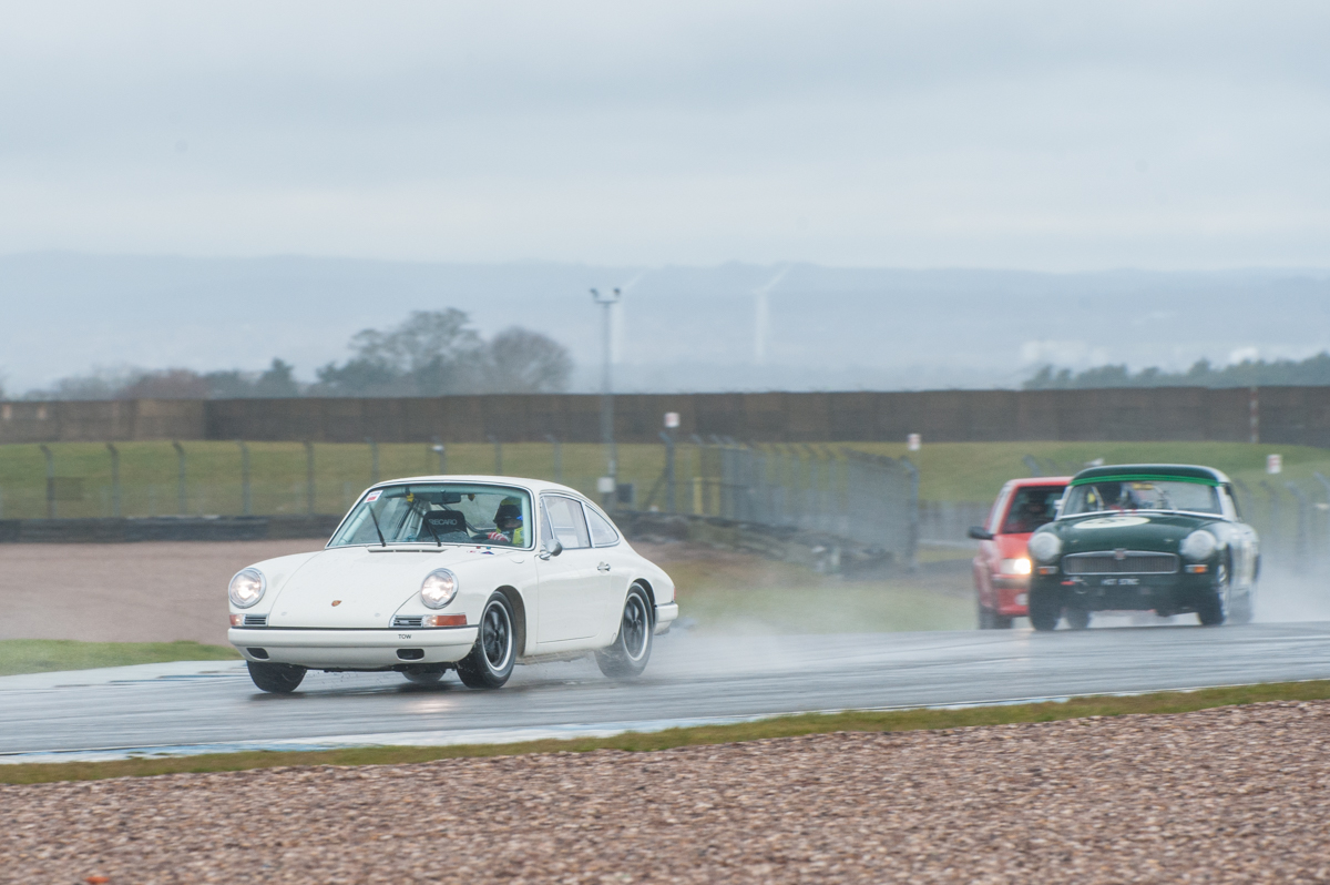 Successful 1965 Porsche 911 Test at Donington
