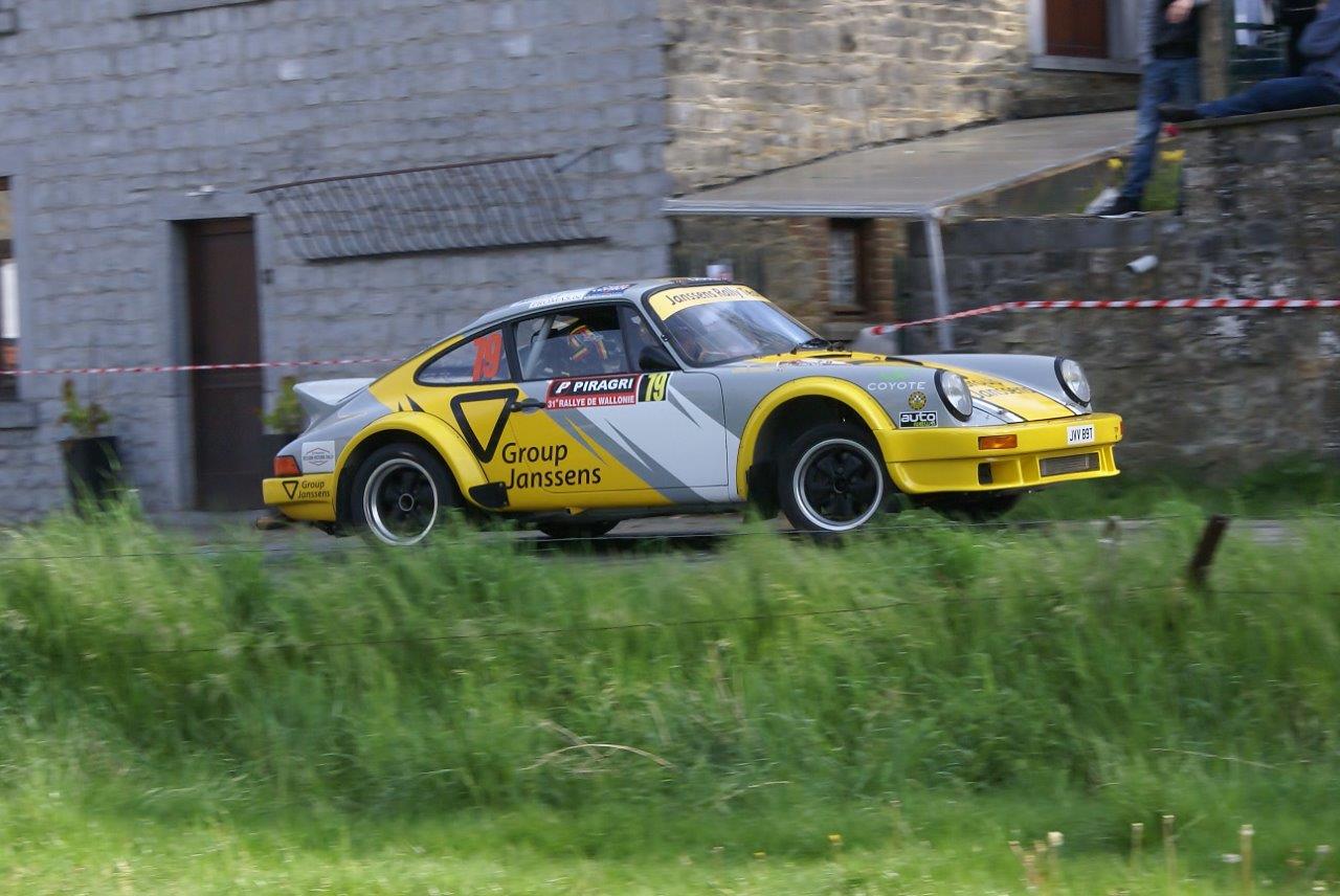 Tuthill Porsche fights in Belgian Historics