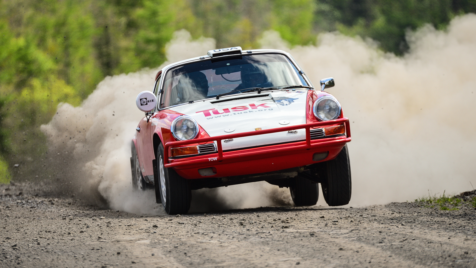 Tuthill Porsche 911 Safari cars testing in Wales